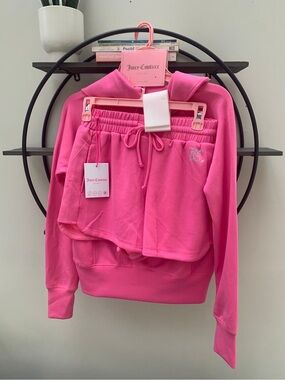 Juicy Couture Pink Sweatshirt & Shorts Set